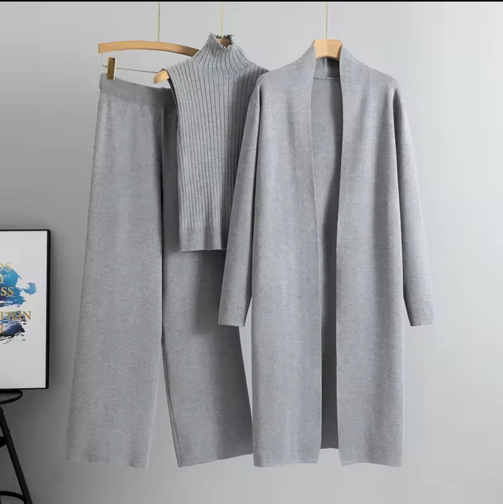 Elegant 3-piece winter set