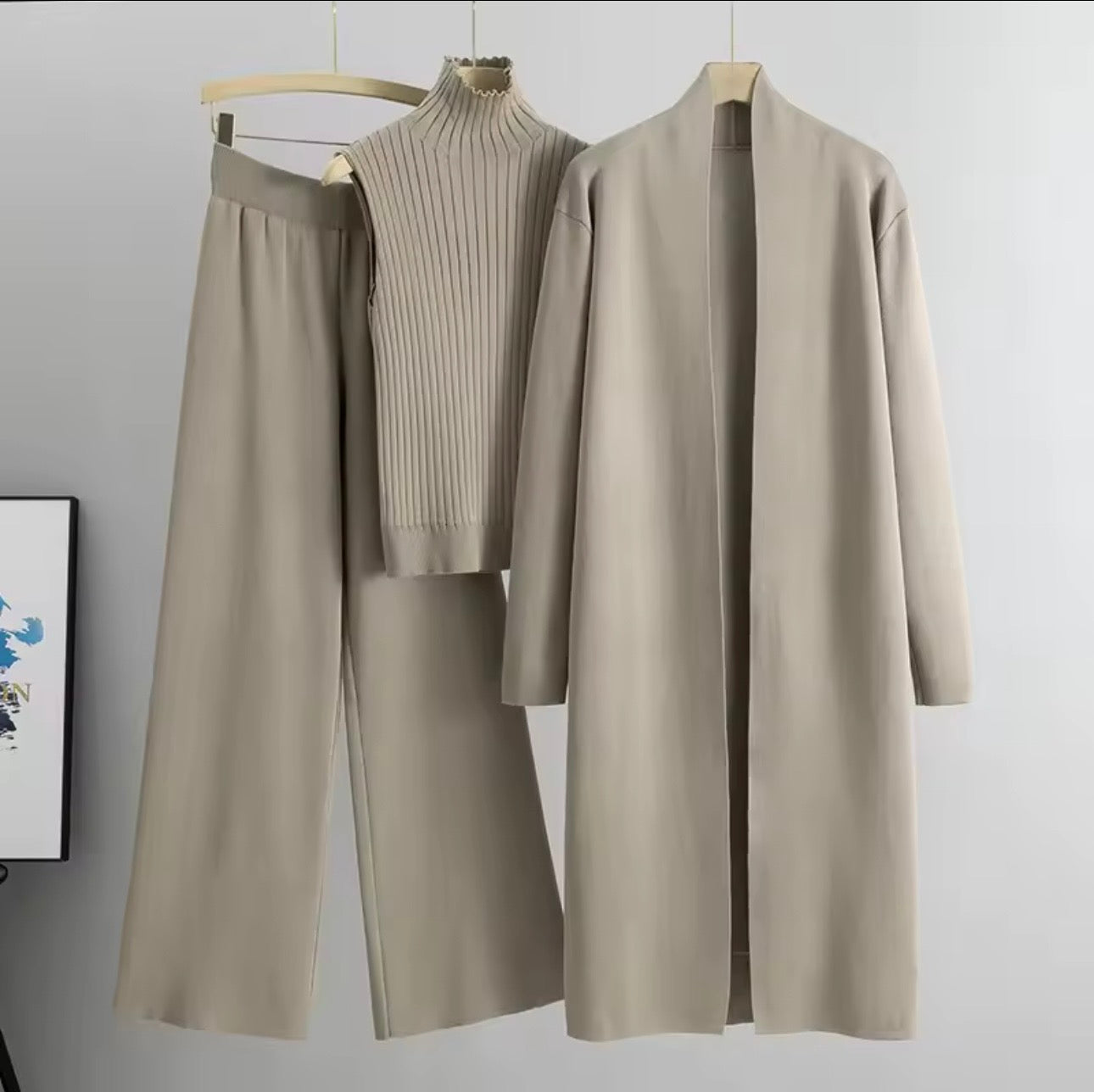 Elegant 3-piece winter set