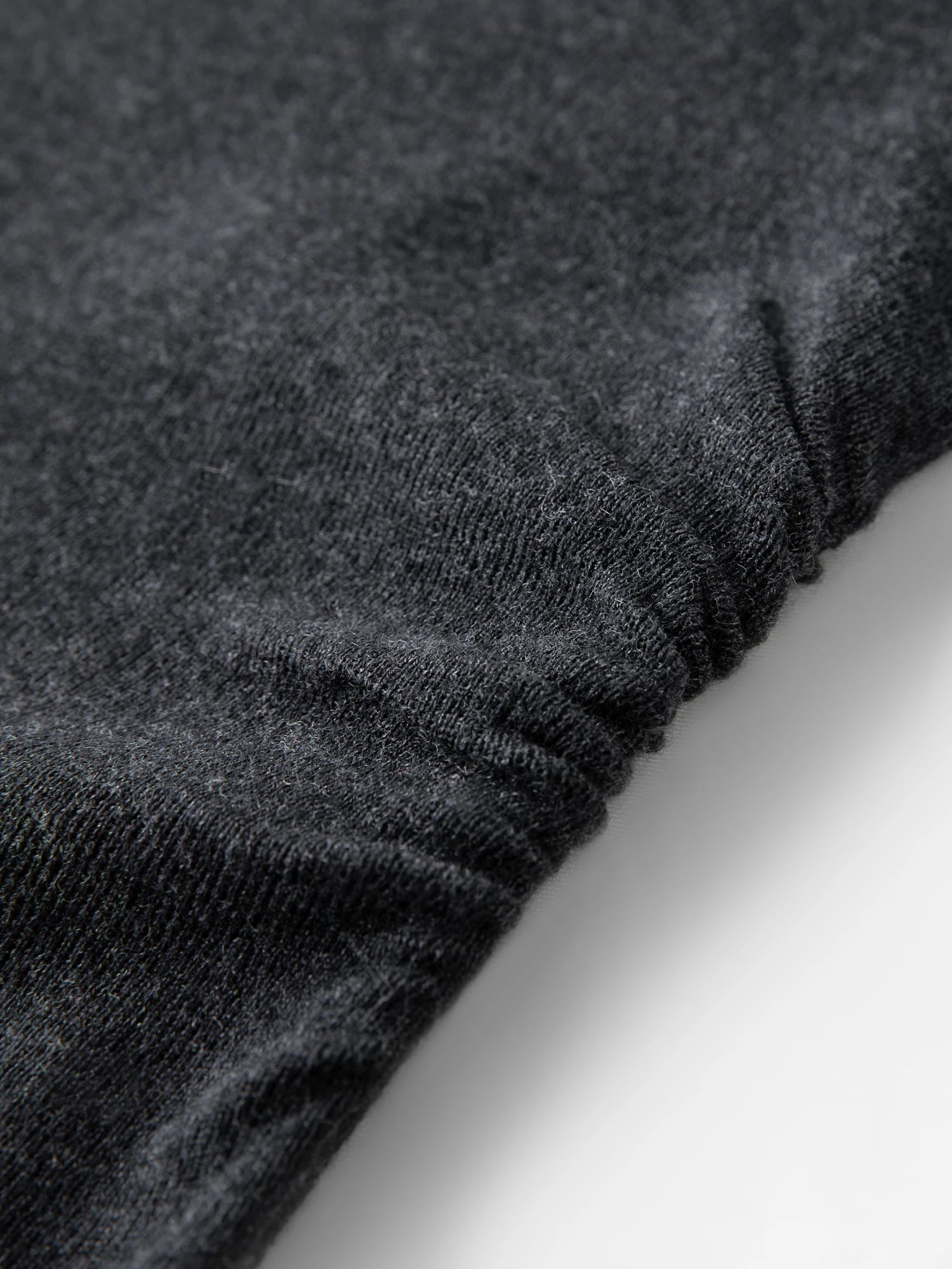 FSLE 2025 Early Autumn Women's Wool Knit T-Shirt V-Neck Elegant Office Casual Minimalist Top Y2K Coquette Pullover 25FS13301