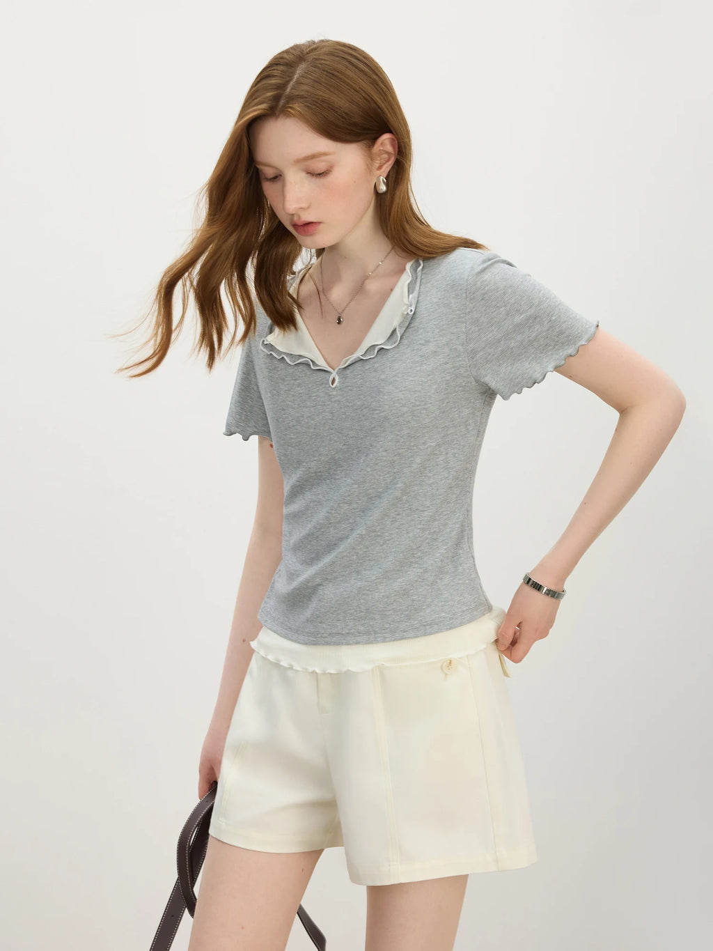 Fsle falso duas peças lapela dupla camada de malha de manga curta camiseta feminina verão 2025 novo estilo idade-reduzindo topos 25fs12534