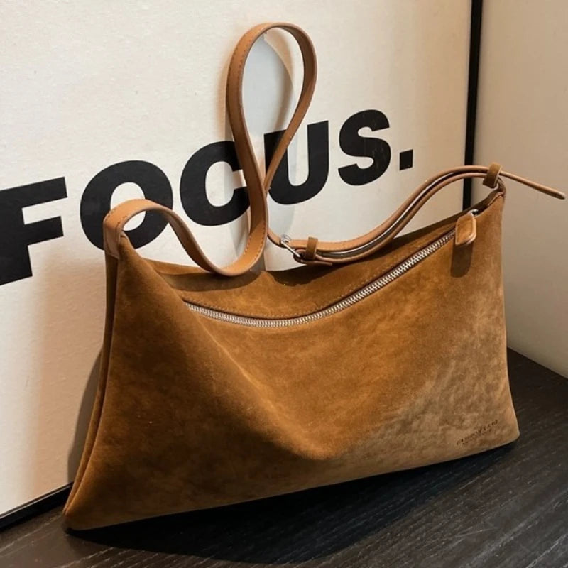 Elegant Retro Textured Shoulder Bag for Women