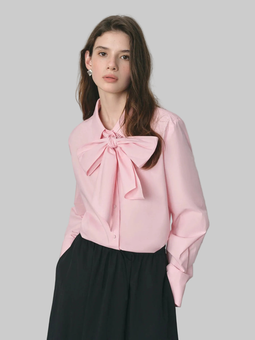 Fsle puro algodão oversized arco detalhe feminino outono 2025 nova chegada loid-back blusa de manga longa com faixa 25fs13213