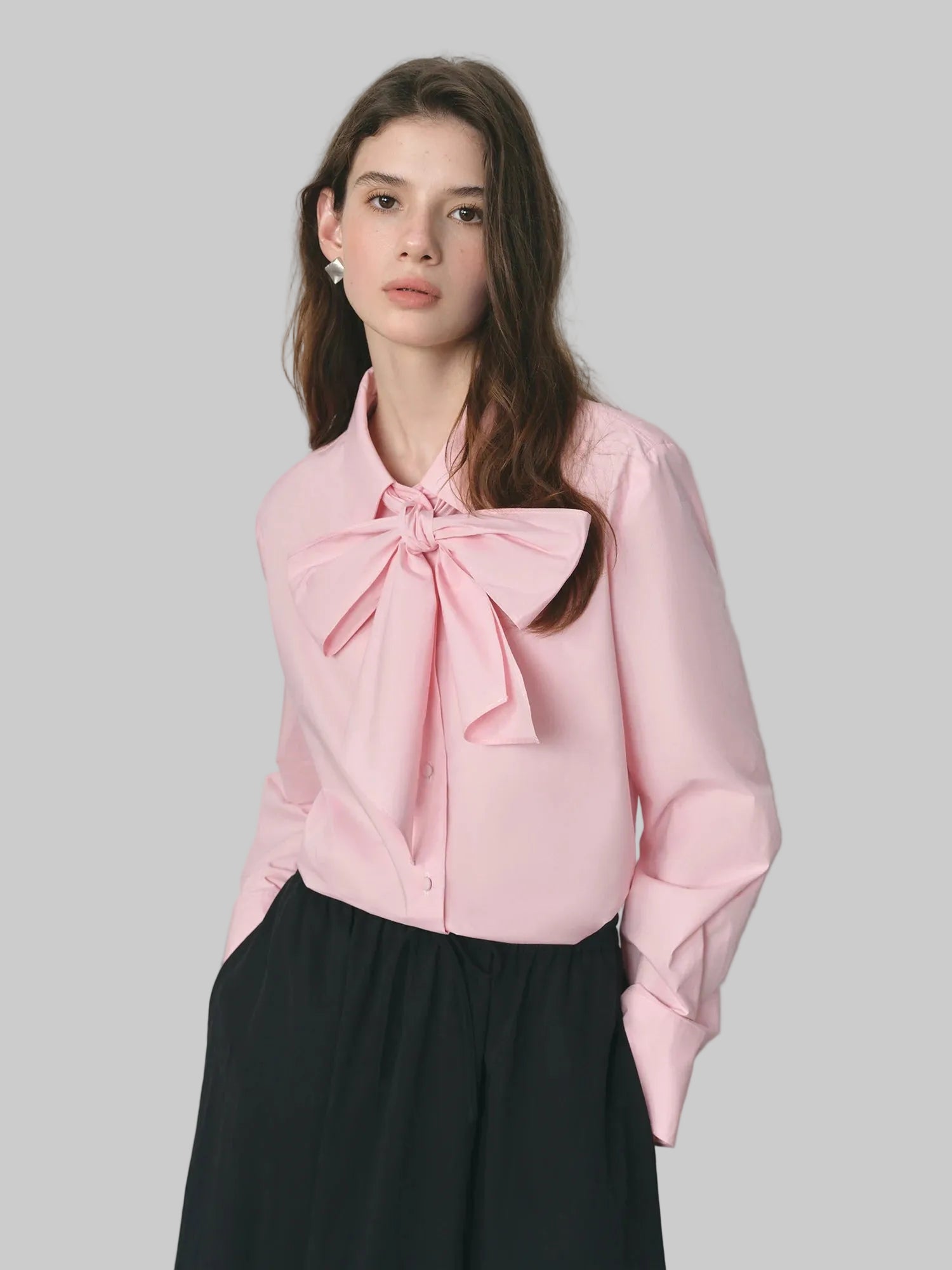 Fsle puro algodão oversized arco detalhe feminino outono 2025 nova chegada loid-back blusa de manga longa com faixa 25fs13213