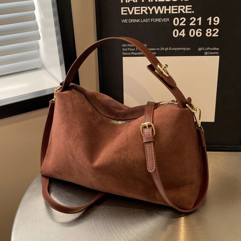 Bolsa retrô avançada para mulheres 2026 nova bolsa de ombro fosca texturizada com grande capacidade bolsa crossbody para deslocamento