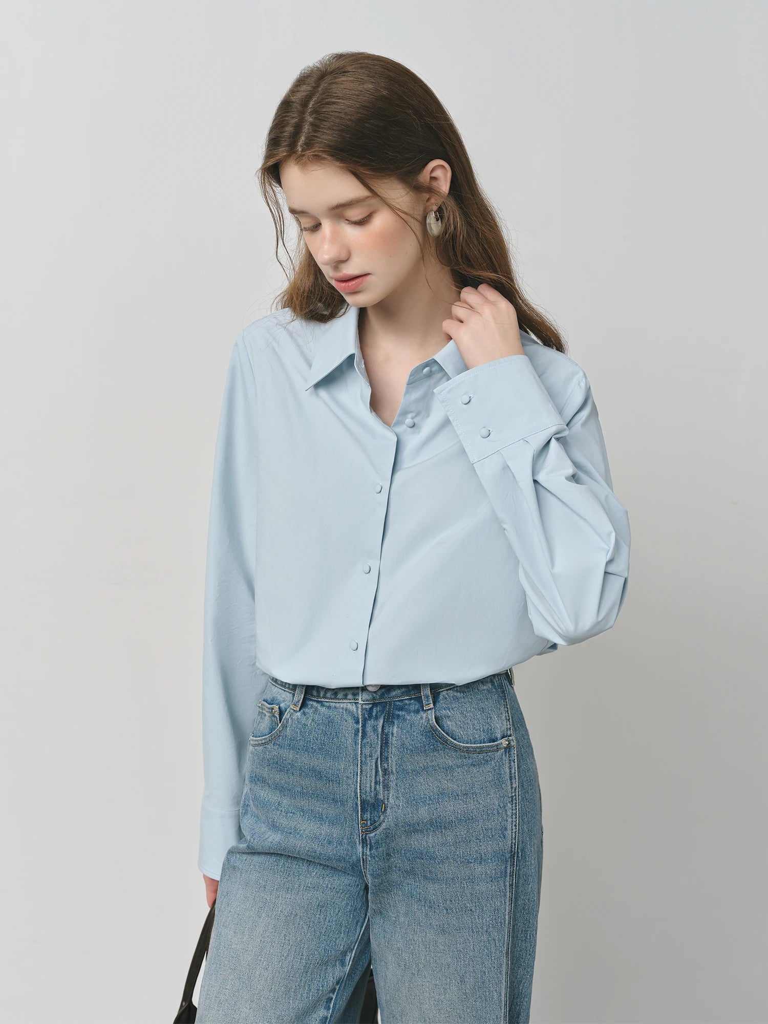 Fsle puro algodão oversized arco detalhe feminino outono 2025 nova chegada loid-back blusa de manga longa com faixa 25fs13213