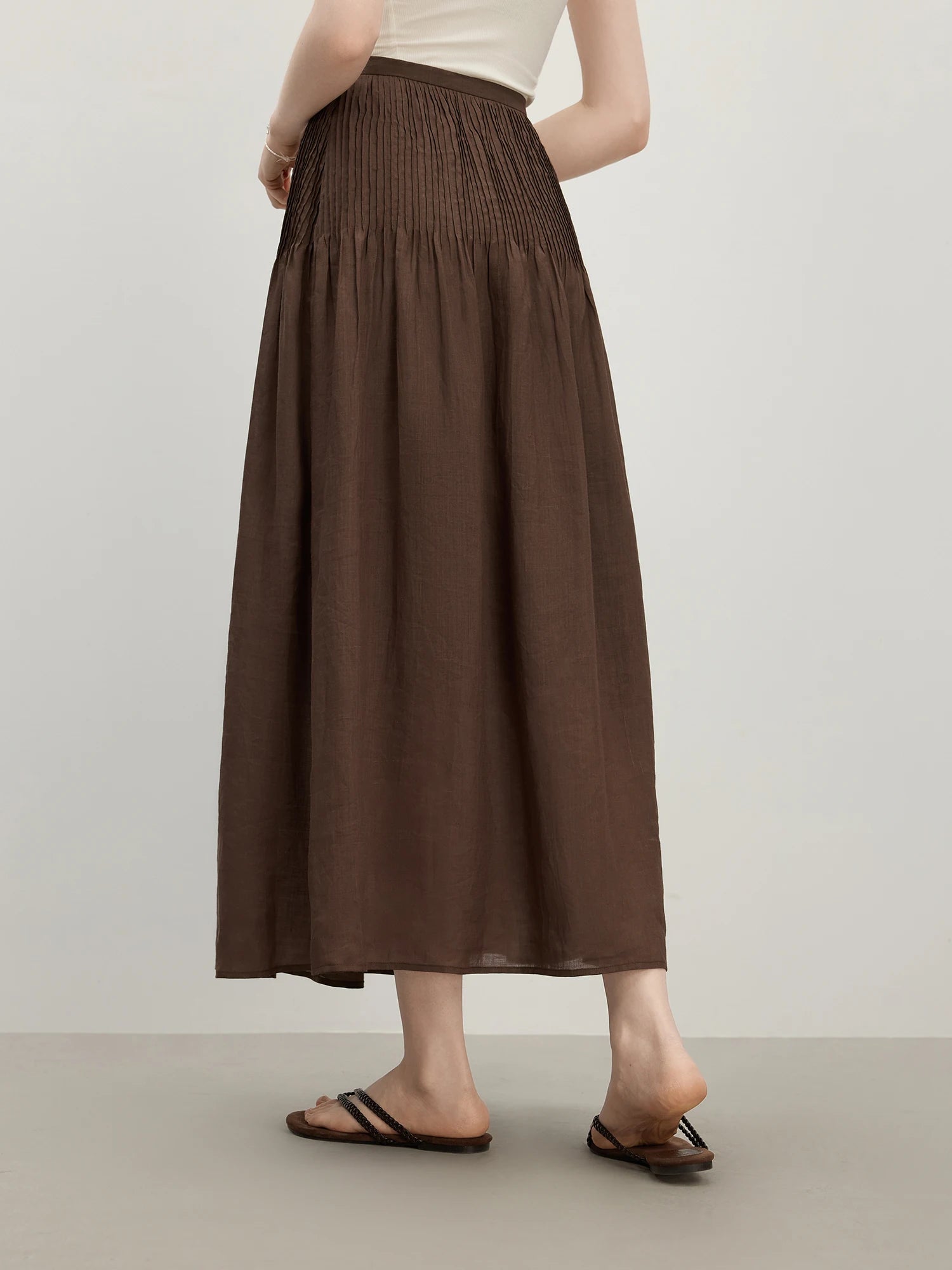 FSLE 2025 Saia feminina de verão estruturada Tuck cintura alta evasê – bainha queimada e tecido leve para elegância emagrecedora