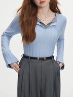 FSLE V-neck Pullover with Textured Woolen Knitwear for Women in Autumn 2024, Featuring A New Flared Sleeve Design 24FS13143