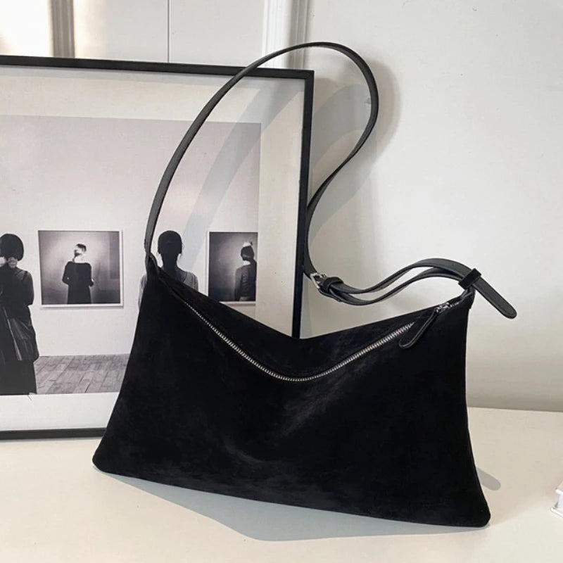 Elegant Retro Textured Shoulder Bag for Women